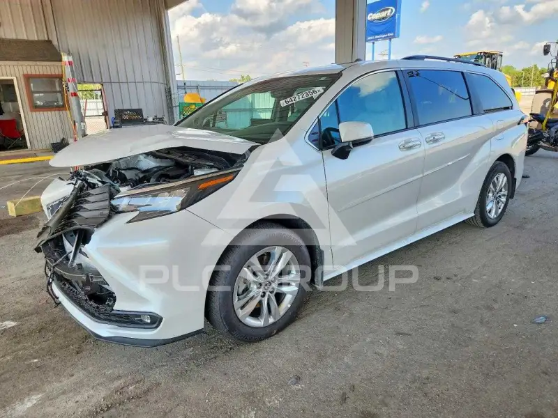 2026 Toyota SIENNA photo