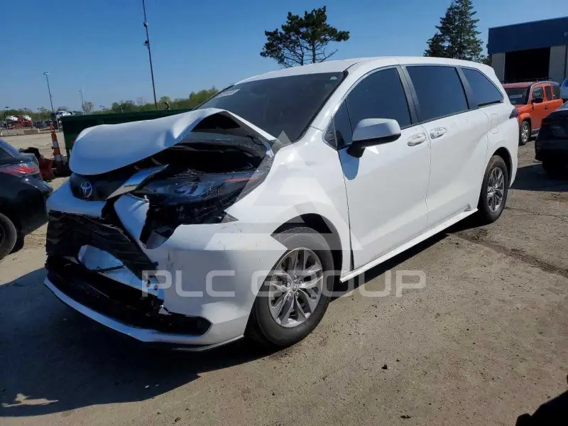 2026 Toyota SIENNA фото