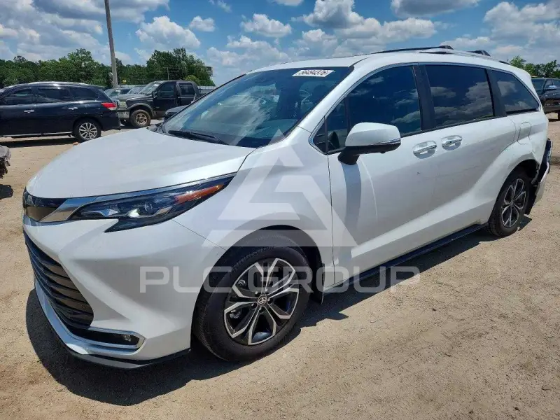 2026 Toyota SIENNA фото
