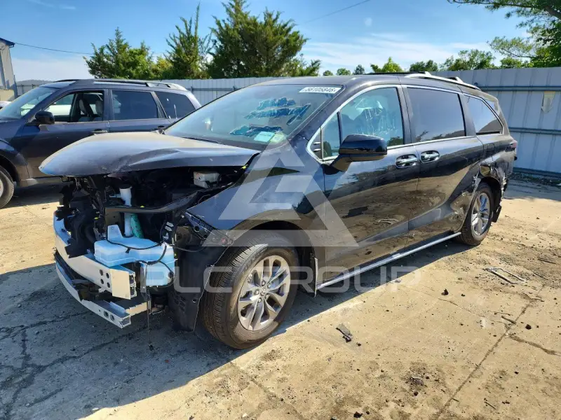 2026 Toyota SIENNA photo