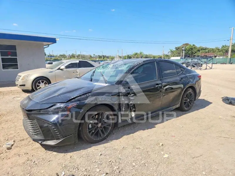 2026 Toyota CAMRY photo