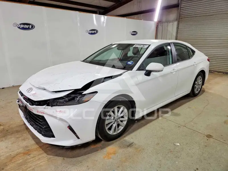 2026 Toyota CAMRY photo