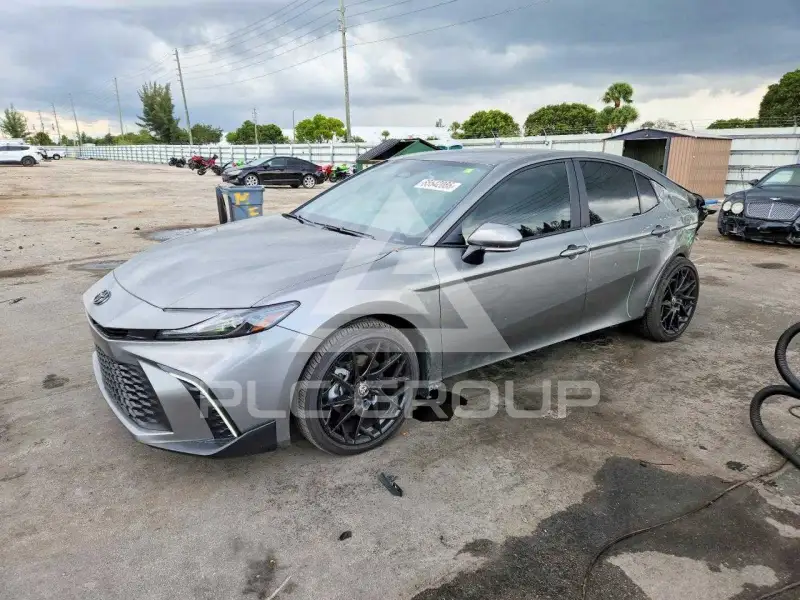 2026 Toyota CAMRY фото
