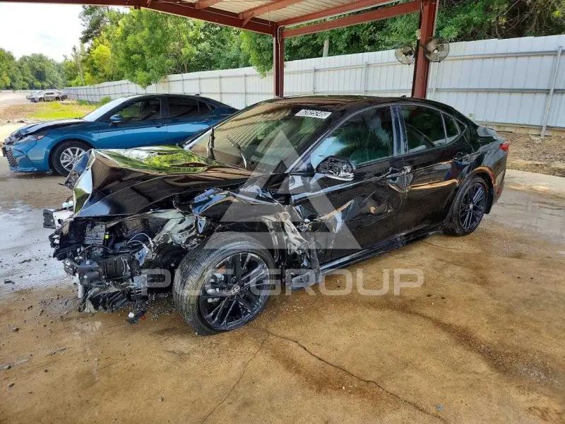 2026 Toyota CAMRY photo