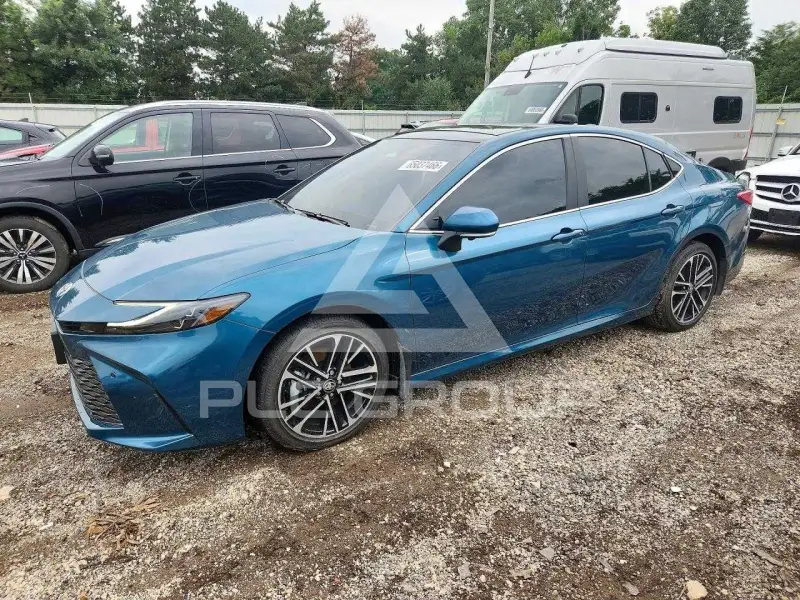 2026 Toyota CAMRY photo