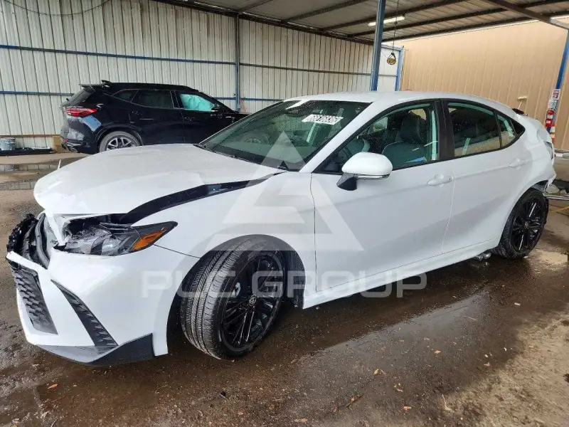 2026 Toyota CAMRY фото