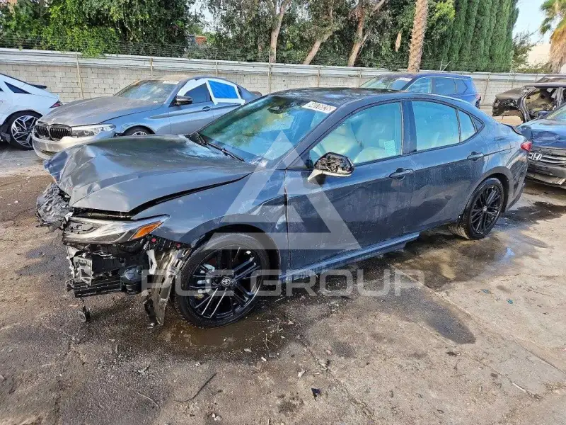 2026 Toyota CAMRY фото