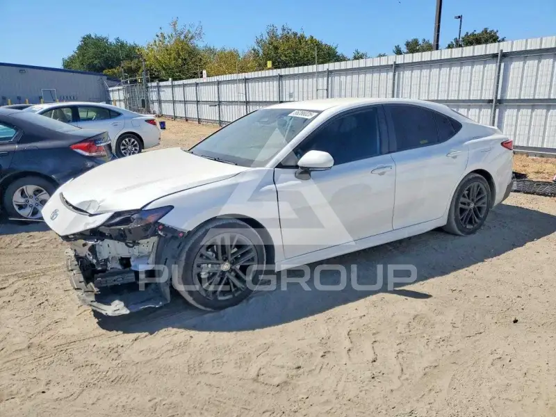 2026 Toyota CAMRY фото