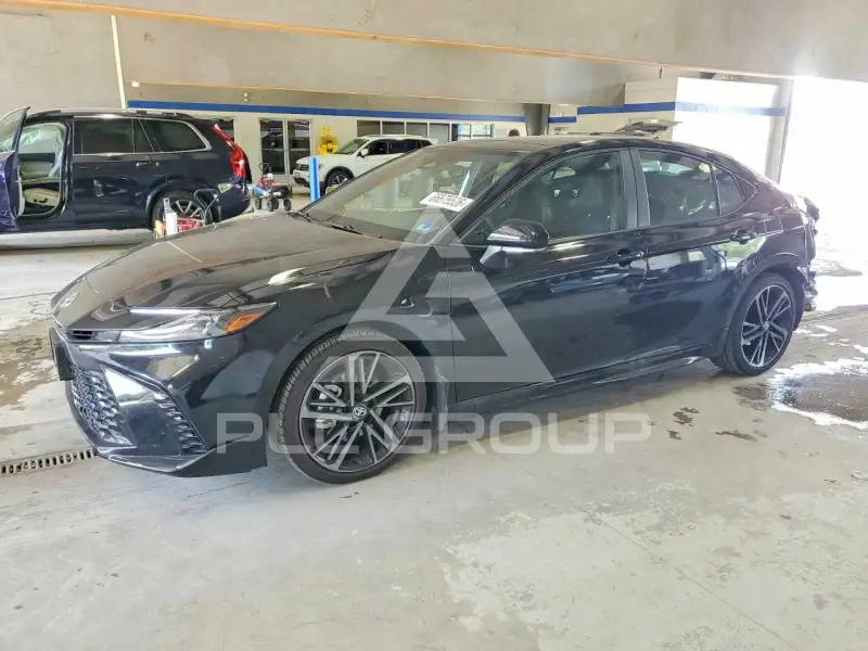 2026 Toyota CAMRY фото