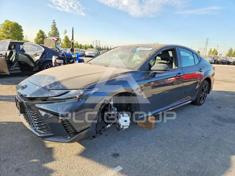 2026 Toyota CAMRY фото