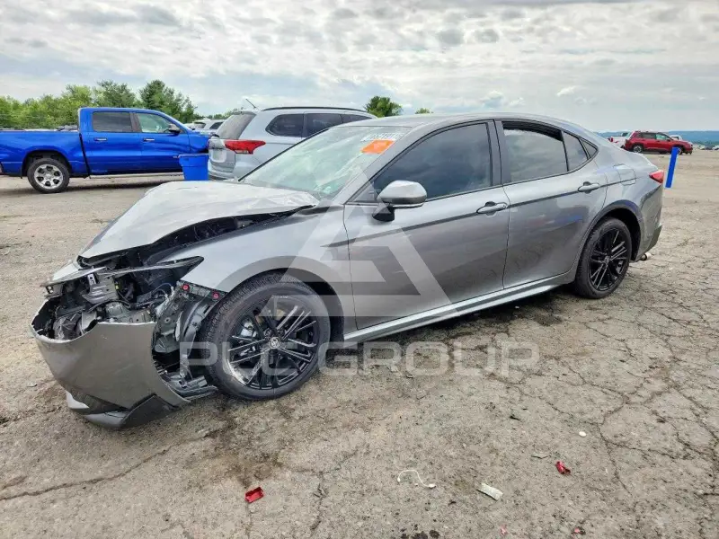 2026 Toyota CAMRY фото