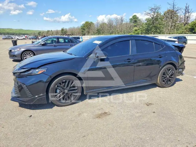 2026 Toyota CAMRY фото