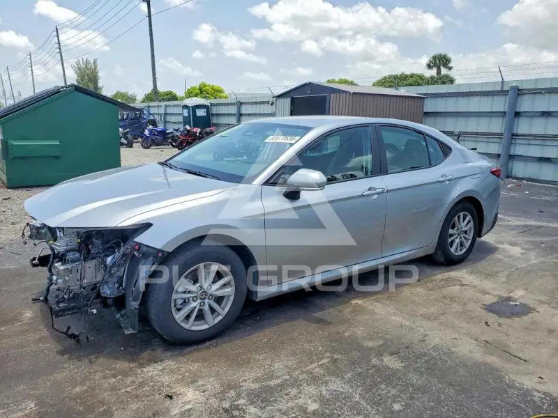2026 Toyota CAMRY фото