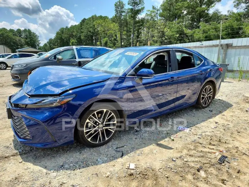 2026 Toyota CAMRY фото