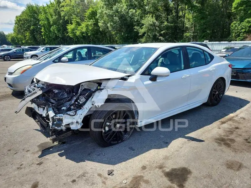 2026 Toyota CAMRY photo