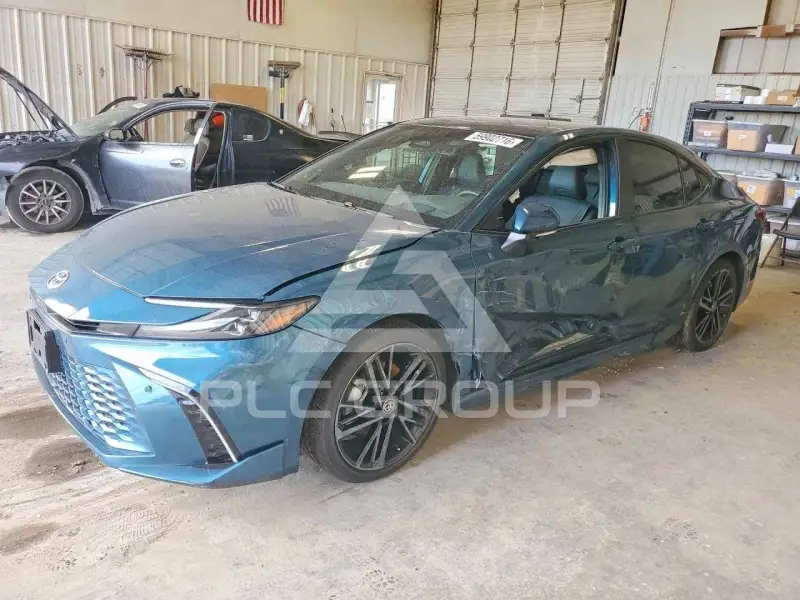 2026 Toyota CAMRY фото