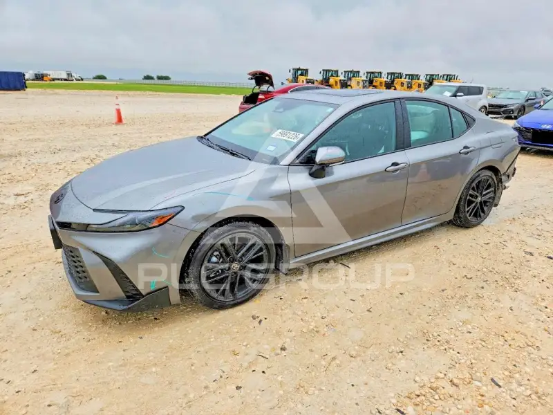 2026 Toyota CAMRY фото