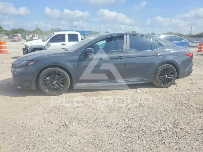 2026 Toyota CAMRY фото