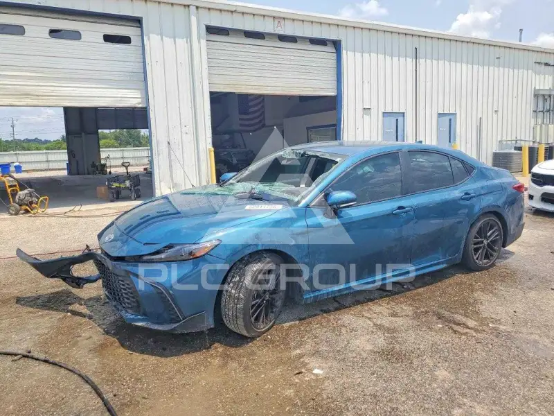 2026 Toyota CAMRY фото