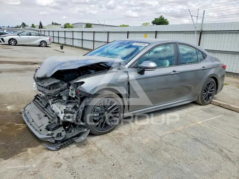 2026 Toyota CAMRY photo