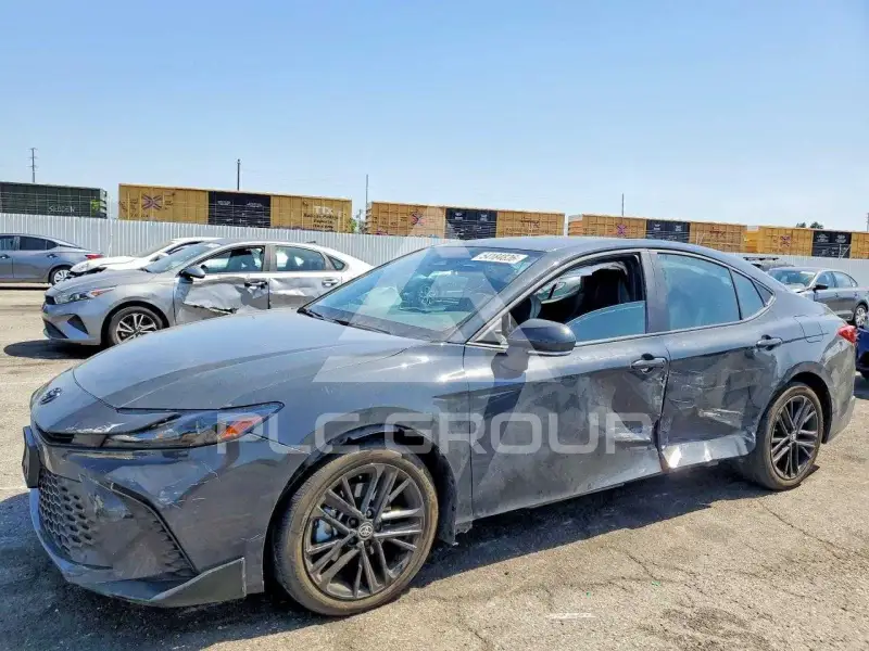 2026 Toyota CAMRY фото