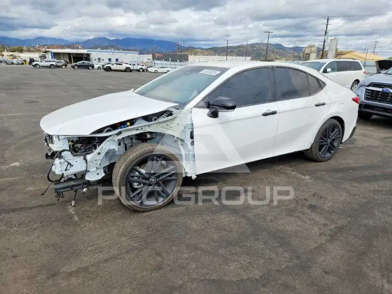 2026 Toyota CAMRY фото