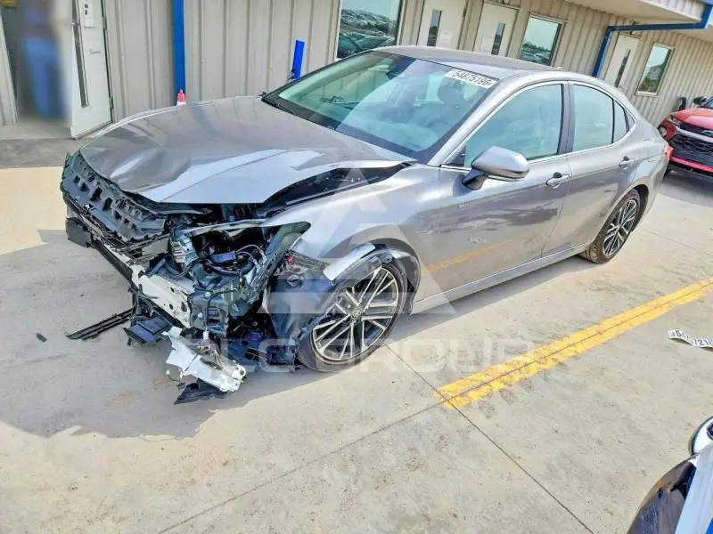 2026 Toyota CAMRY фото