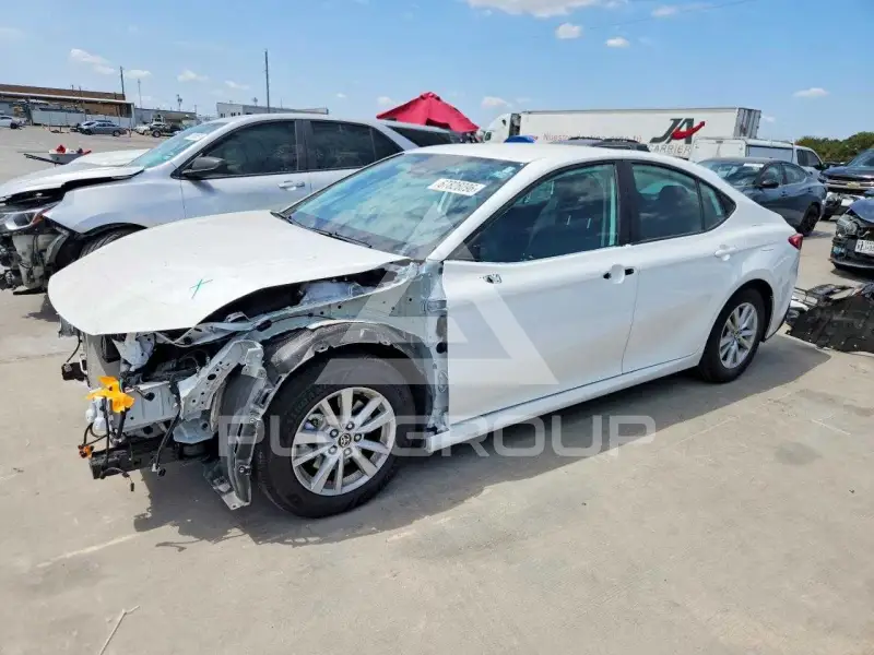 2026 Toyota CAMRY photo