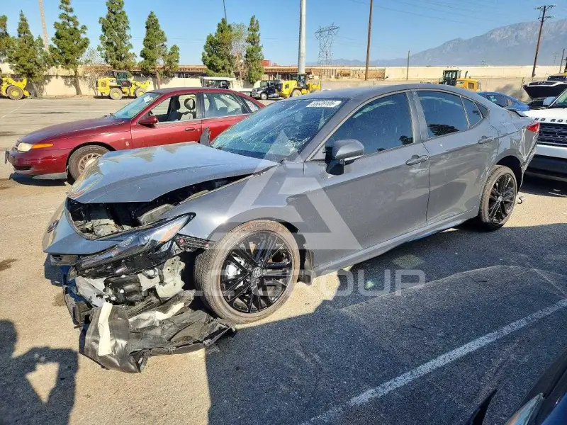 2026 Toyota CAMRY фото