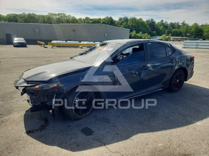 2026 Toyota CAMRY photo