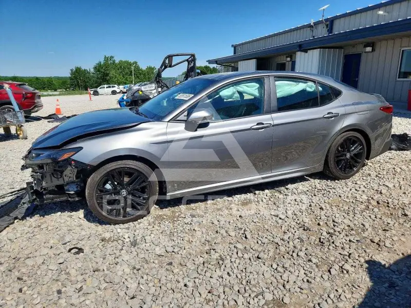 2026 Toyota CAMRY photo