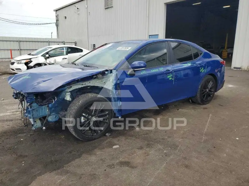 2026 Toyota CAMRY фото