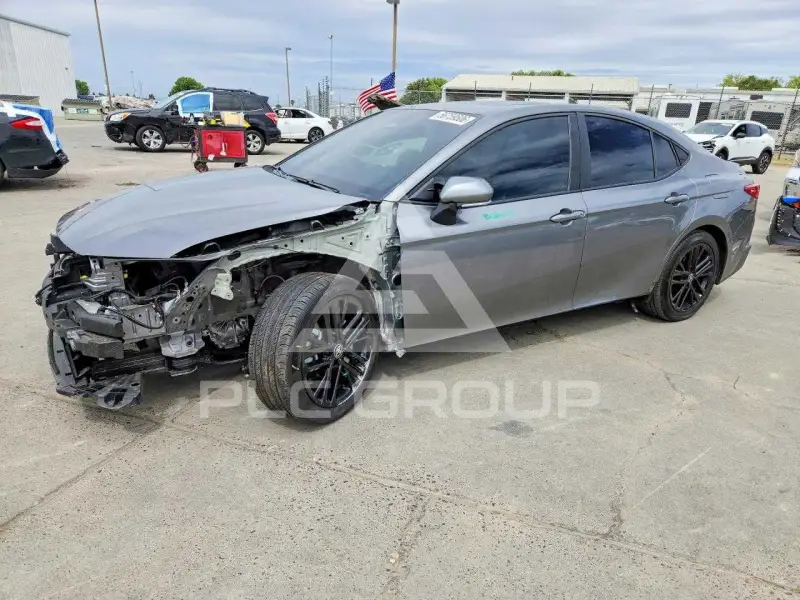 2026 Toyota CAMRY photo