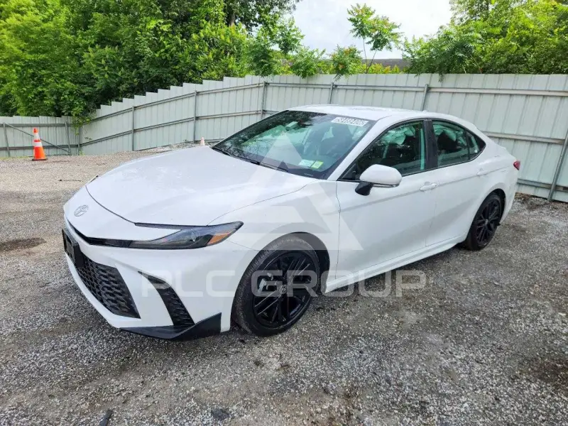 2026 Toyota CAMRY фото