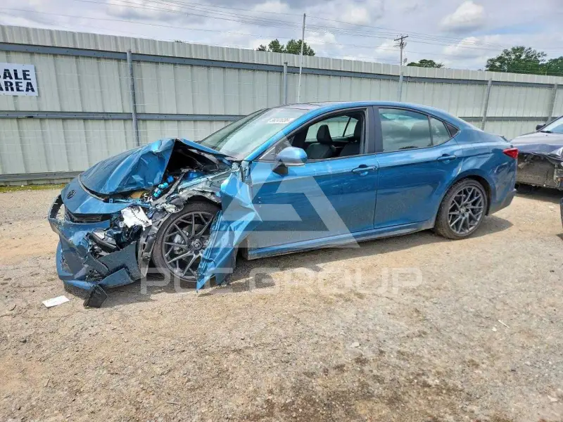 2026 Toyota CAMRY фото