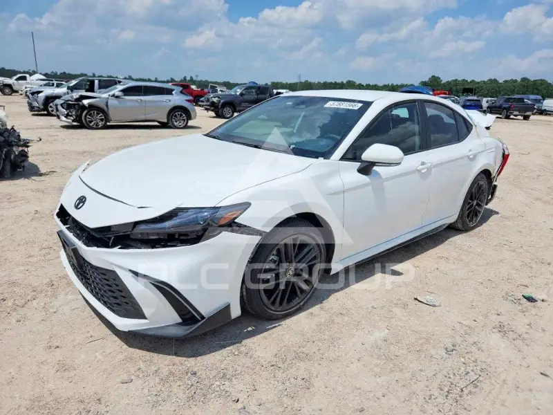 2026 Toyota CAMRY фото