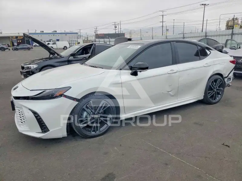 2026 Toyota CAMRY фото