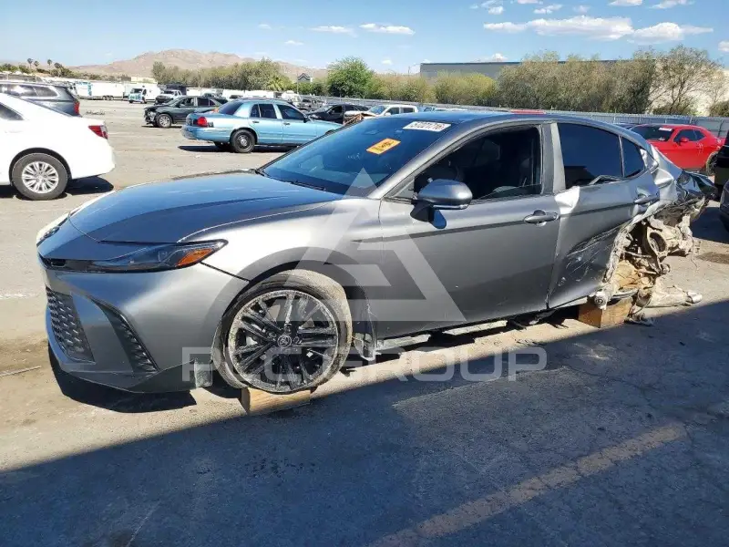 2026 Toyota CAMRY фото