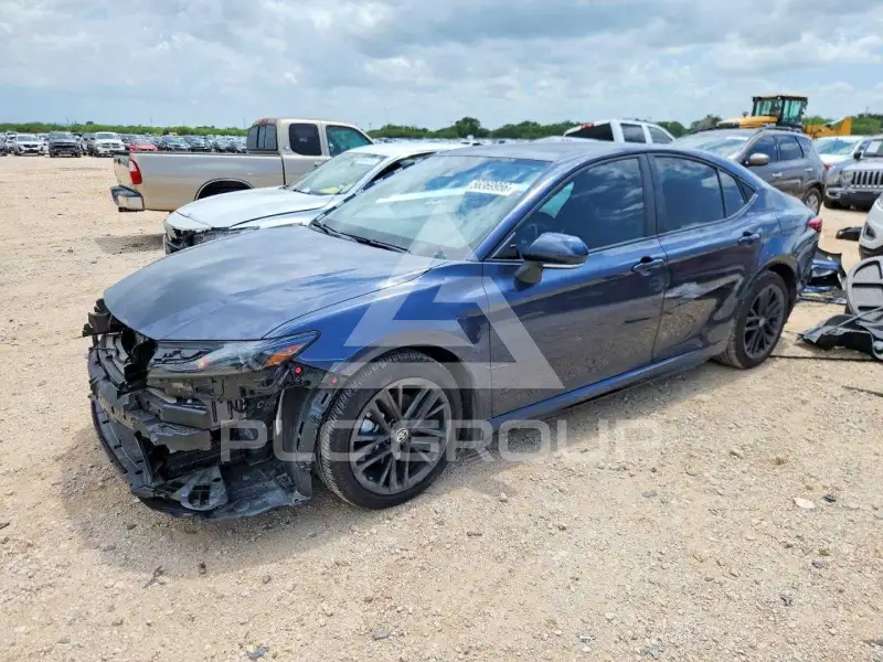 2026 Toyota CAMRY photo