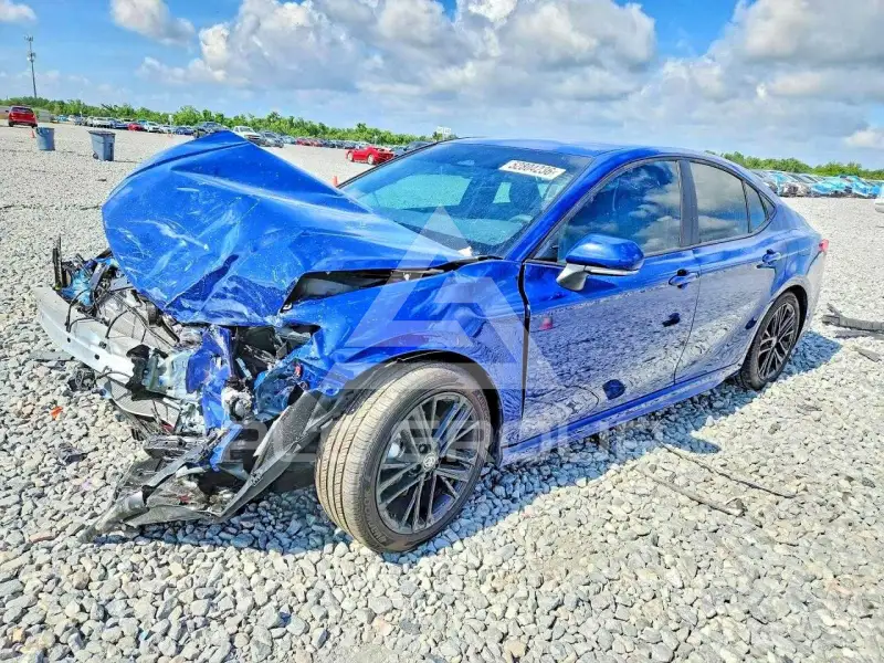 2026 Toyota CAMRY фото
