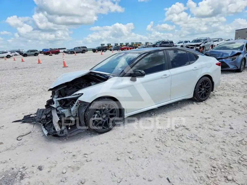 2026 Toyota CAMRY фото