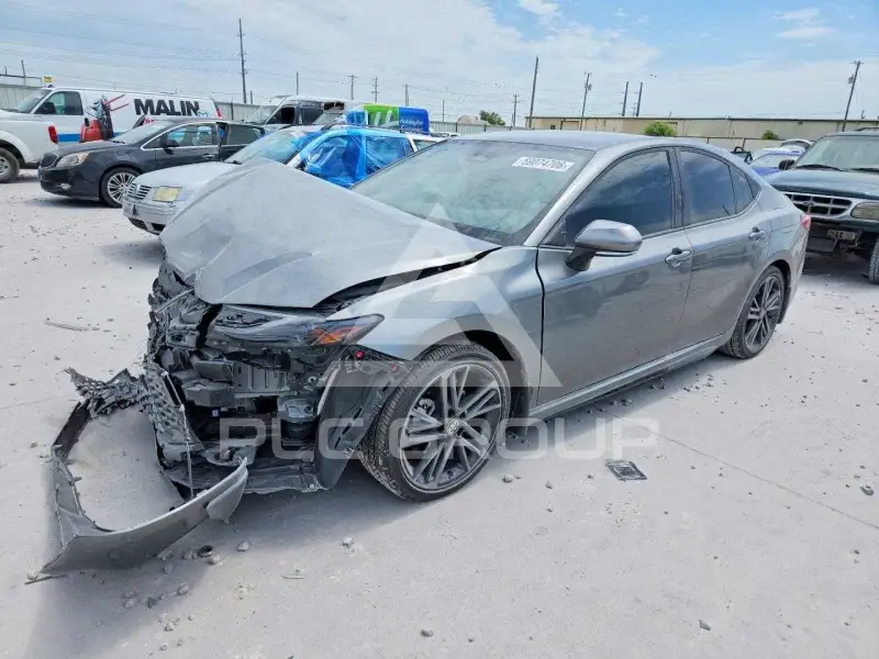 2026 Toyota CAMRY фото