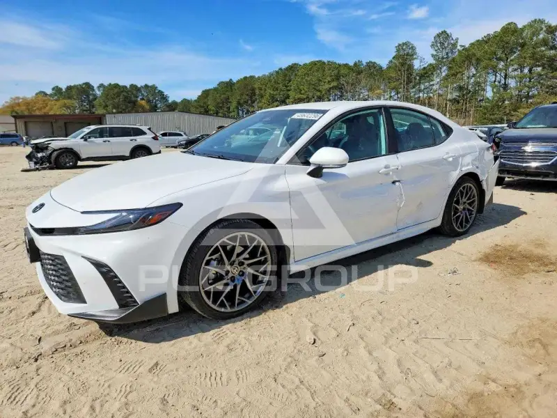 2026 Toyota CAMRY фото