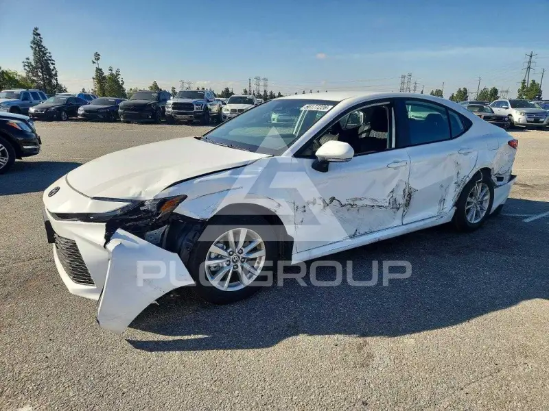 2026 Toyota CAMRY фото