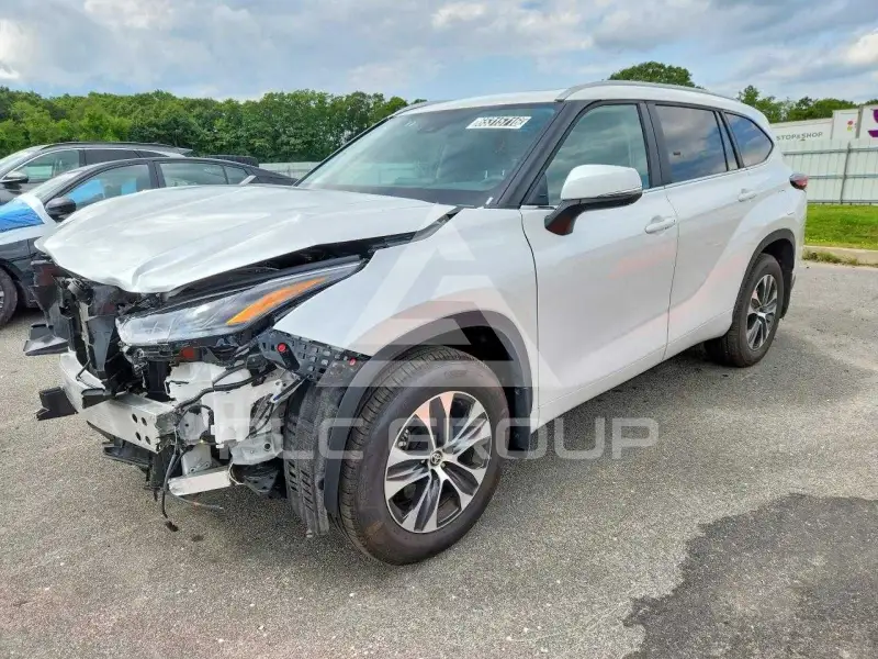 2026 Toyota Highlander фото