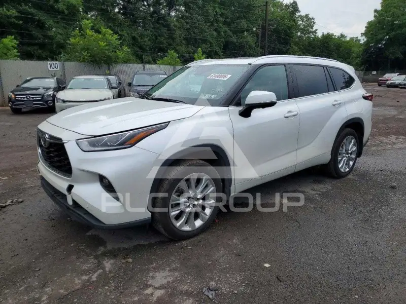 2026 Toyota Highlander фото