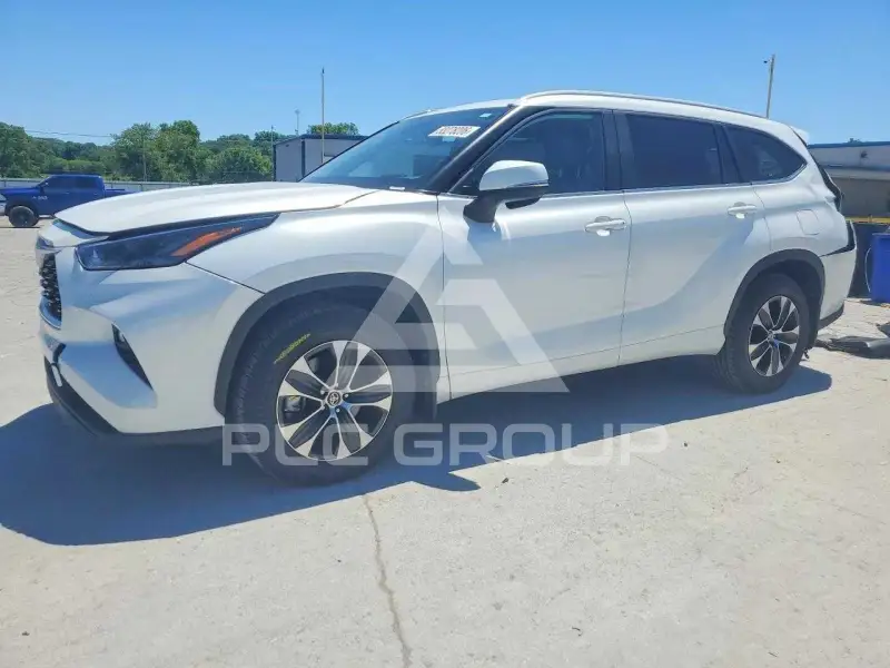 2026 Toyota Highlander photo