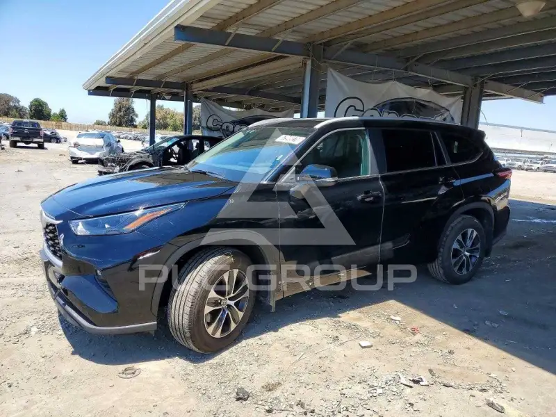2026 Toyota Highlander photo