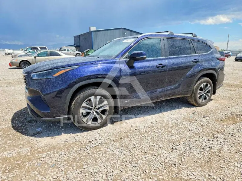 2026 Toyota Highlander фото