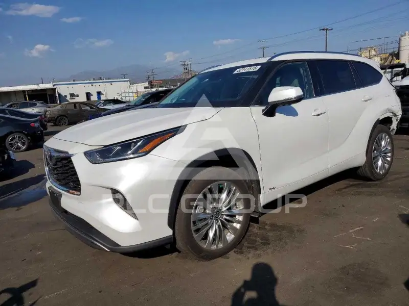 2026 Toyota Highlander фото